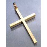 9ct Gold cross pendant approx 2.2 x 3.5cm & 2.3g