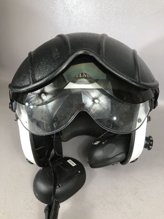 Aircrew Helmet: advanced lightweight protective helmet for aircrew by 'Alpha', white, multi size - Image 2 of 4