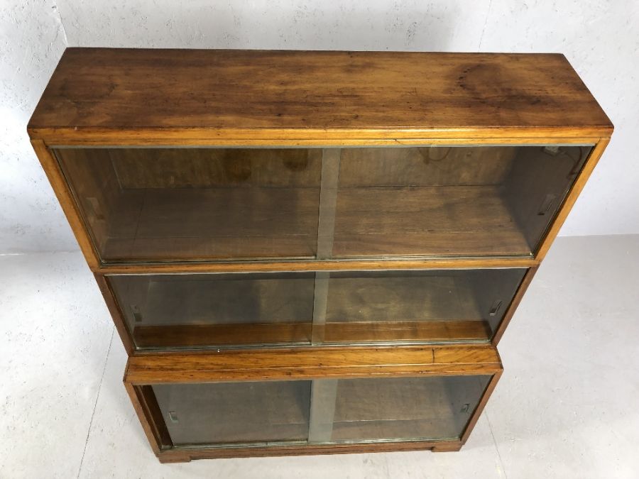 Mid Century modular three piece glass fronted bookcase, of waterfall design, approx 89cm x 29cm x - Image 4 of 5