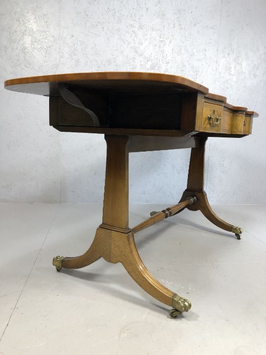 Fine quality reproduction regency writing desk with two drawers, turned stretcher, on splayed - Image 5 of 6