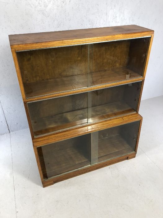 Mid Century modular three piece glass fronted bookcase, of waterfall design, approx 89cm x 29cm x - Image 2 of 5