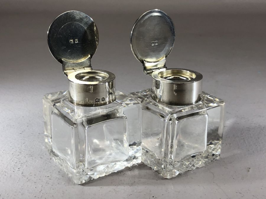 Silver hallmarked double Inkstand on four Lion paw feet with glass silver topped hinged lidded - Image 4 of 6