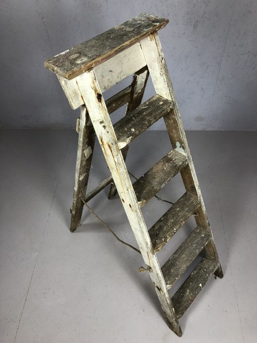 Vintage wooden stepladder, approx 135cm tall - Image 3 of 3