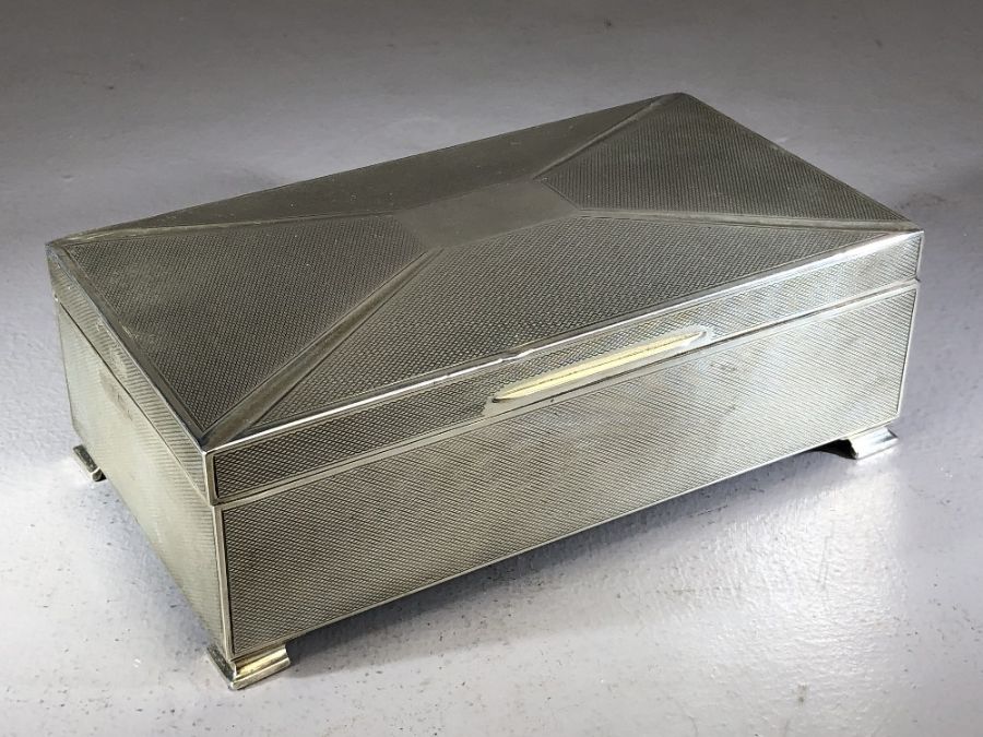 Silver hallmarked Cigarette box on raised feet 8.5 x 16 x 5cm tall & total weight 399g - Image 2 of 4
