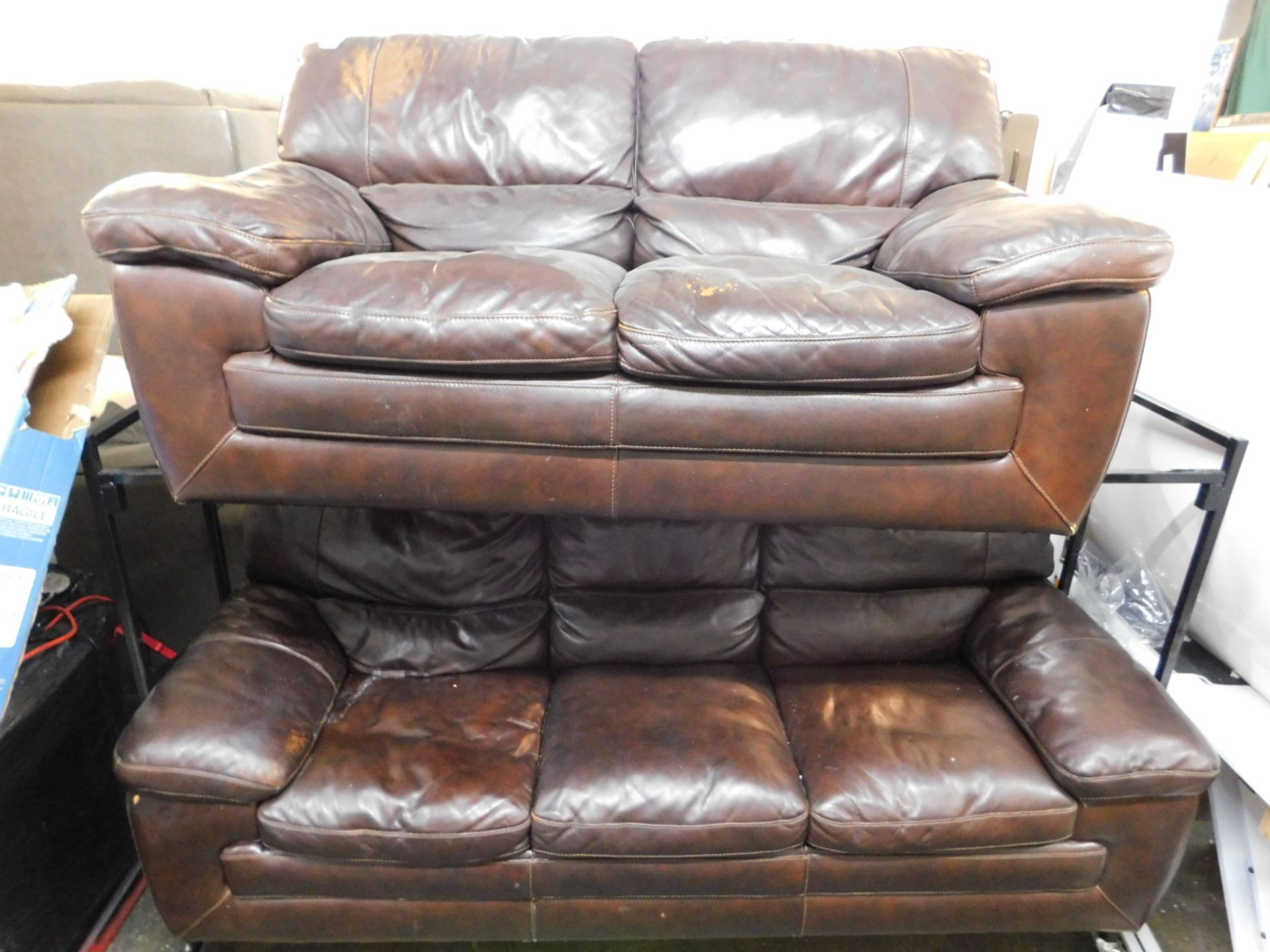 1 SIMON LI LEONARDO 3+2 SEATER LEATHER SOFA SET RRP Â£1199 (MARKS AND WEAR)