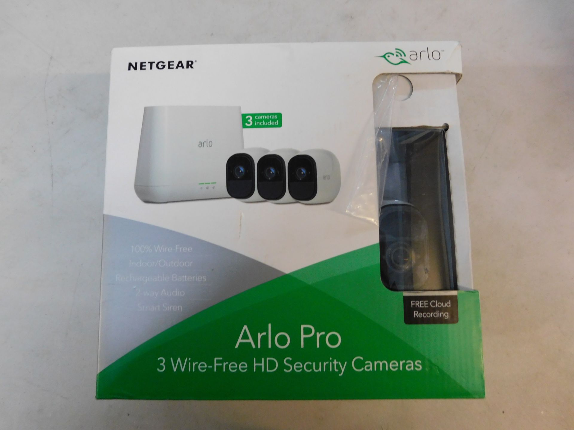 1 BOXED ARLO PRO SECURITY SYSTEM KIT WITH SIREN, (JUST 1 CAMERA) RECHARGEABLE INDOOR/ OUTDOOR