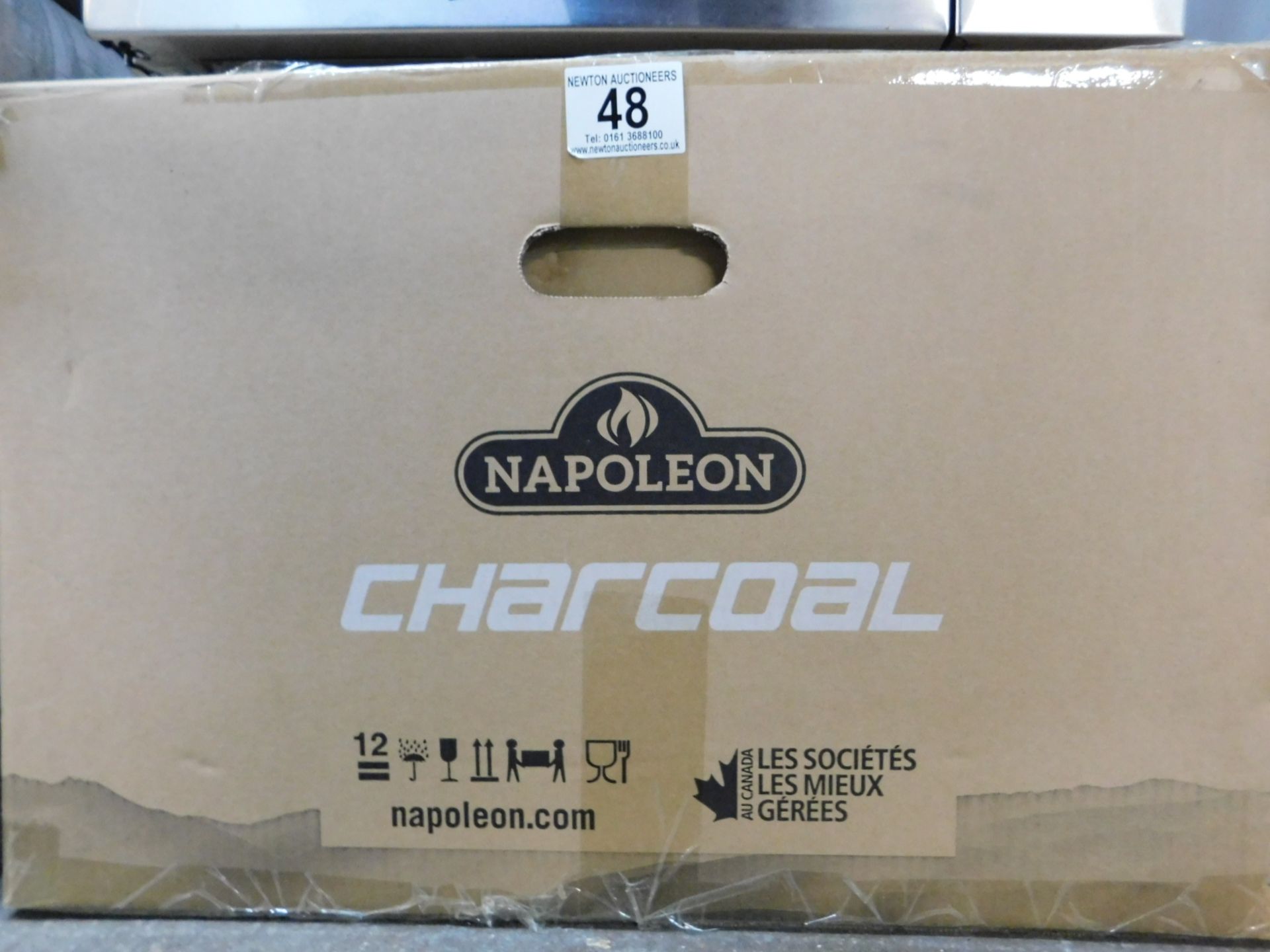 1 BOXED NAPOLEON 22" (56CM) CHARCOAL KETTLE BARBECUE GRILL RRP Â£199