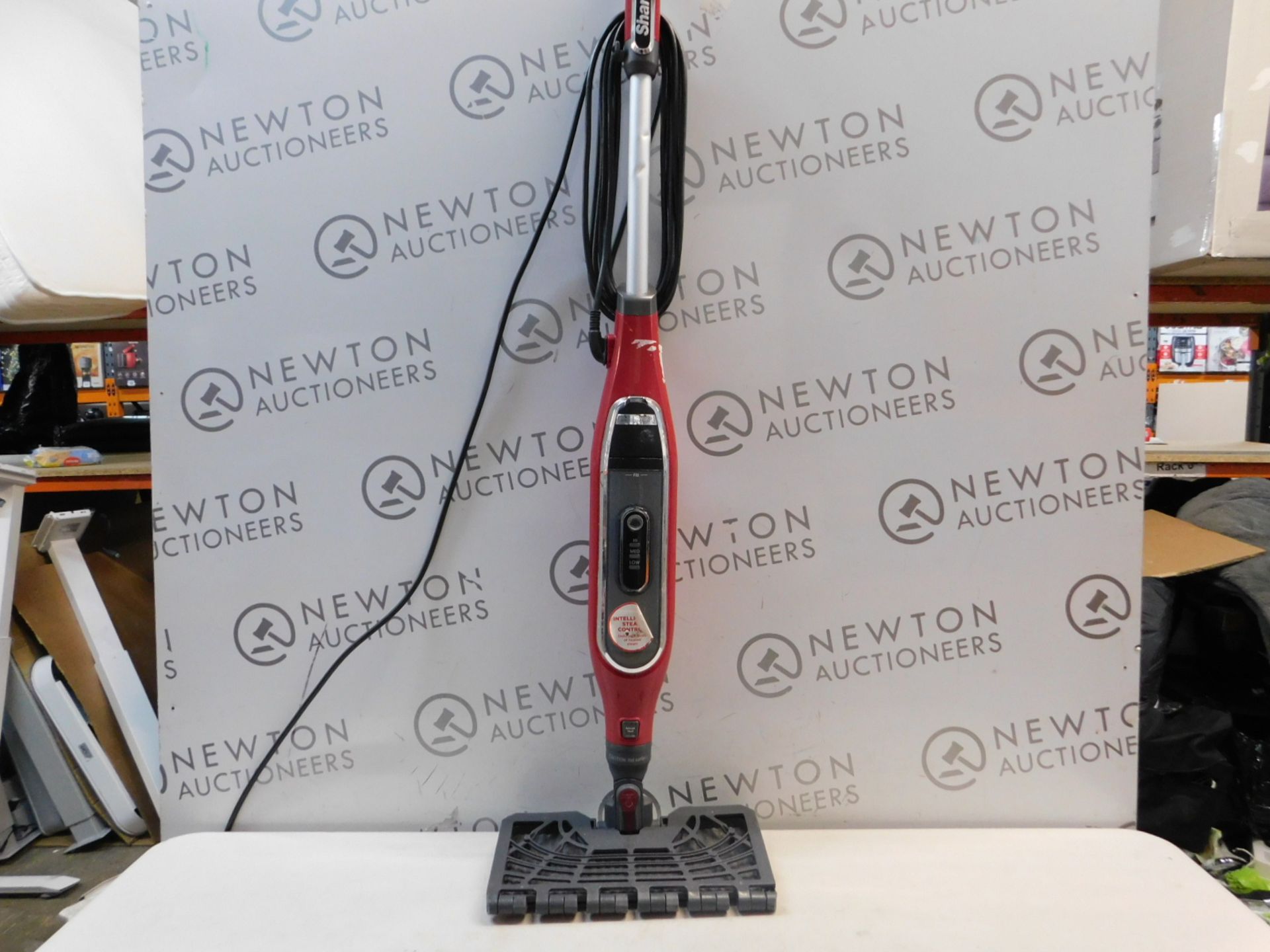 1 SHARK KLIK N FLIP STEAM POCKET MOP RRP Â£89.99