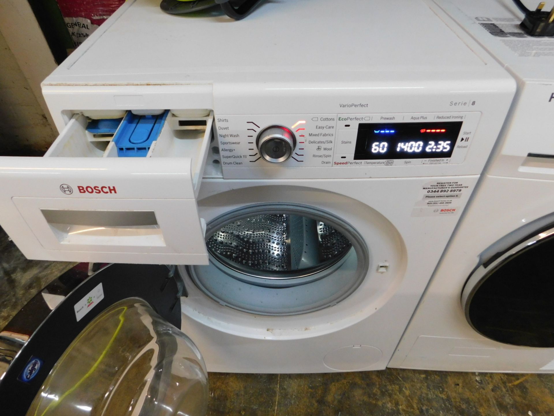 1 BOSCH WAW325H0GB SERIE 8 9KG 1600RPM FREESTANDING WASHING MACHINE - WHITE RRP Â£799 (POWERS ON)