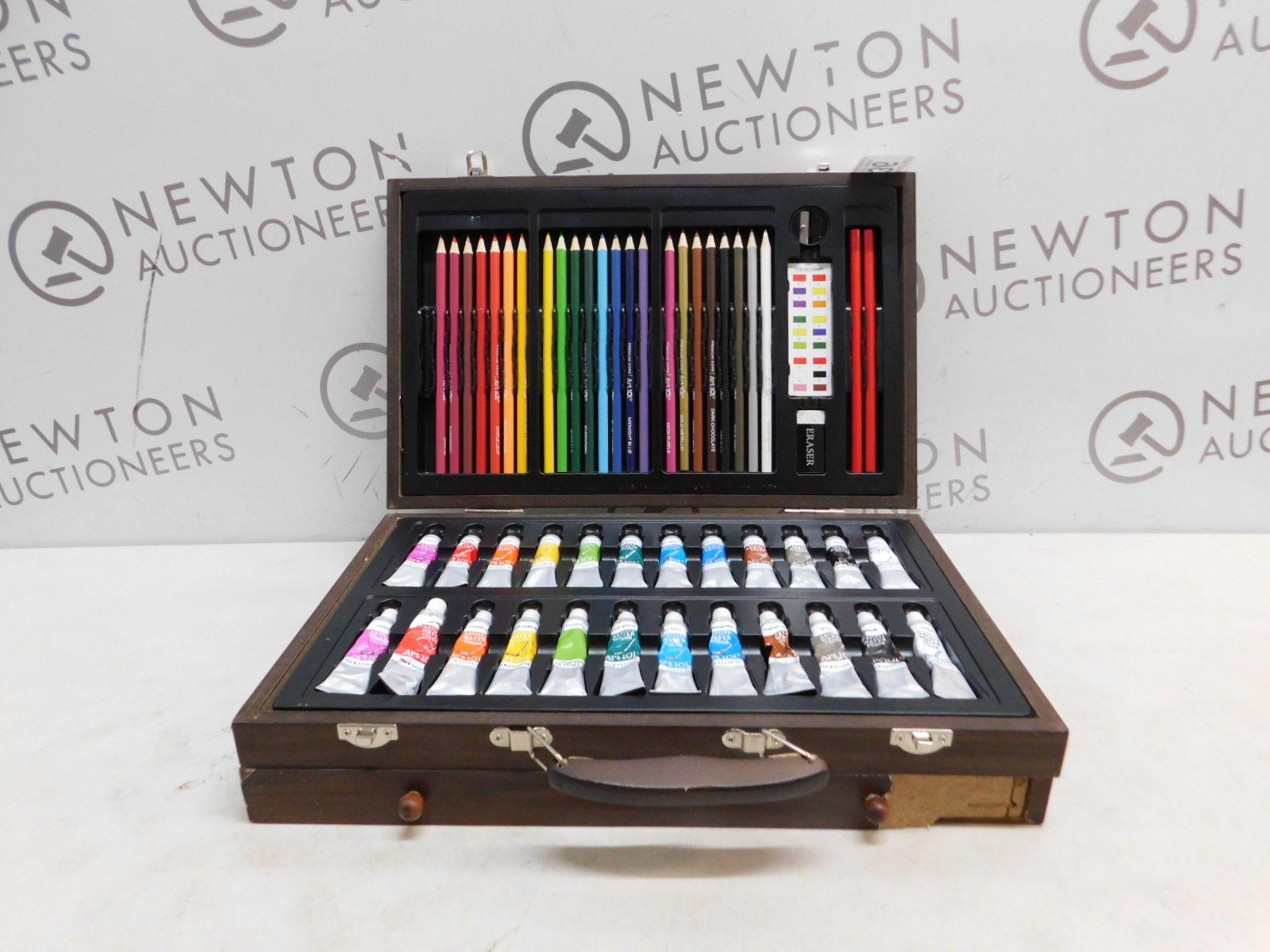 1 BOXED ART 101 ARTISTS SUITE 156PC (APPROX) PAINTING AND DRAWING SET RRP Â£44.99