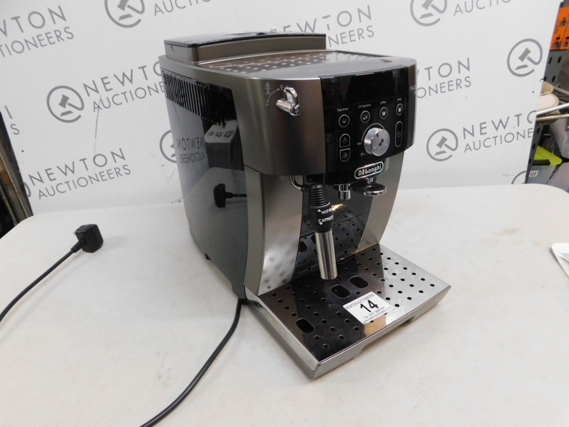 1 DELONGHI MAGNIFICA ECAM250.33.TB SMART BEAN TO CUP COFFEE MACHINE RRP Â£449