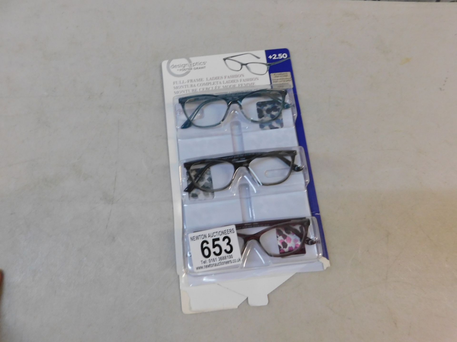 1 PACK OF DESIGN OPTICS READING GLASSES IN +2.50 STRENGTH RRP Â£19.99