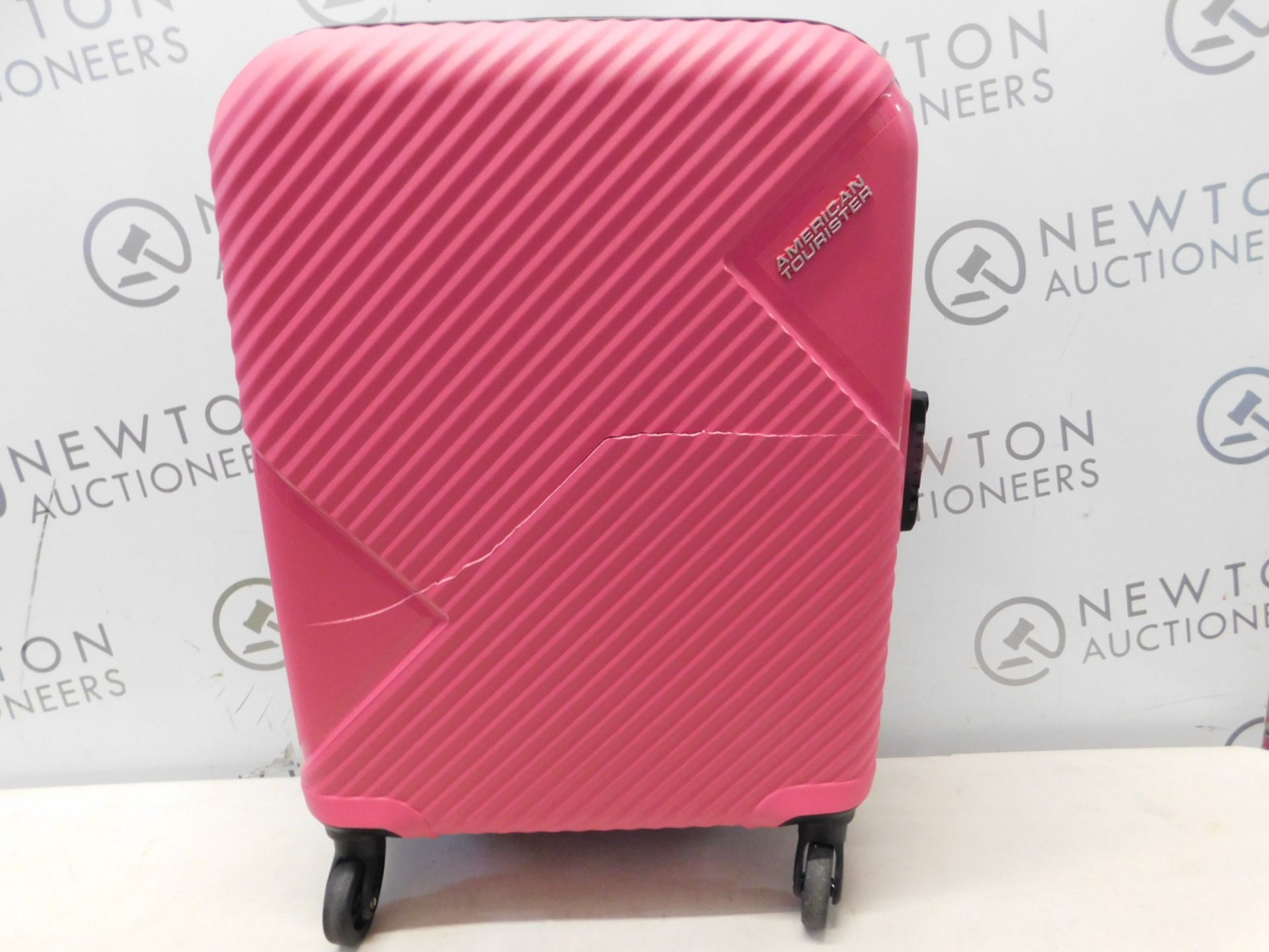 1 AMERICAN TOURISTER PINK HARDSIDE PROTECTION HANDLUGGAGE RRP Â£59 (CRACKED, SPARES AND REPAIRS)