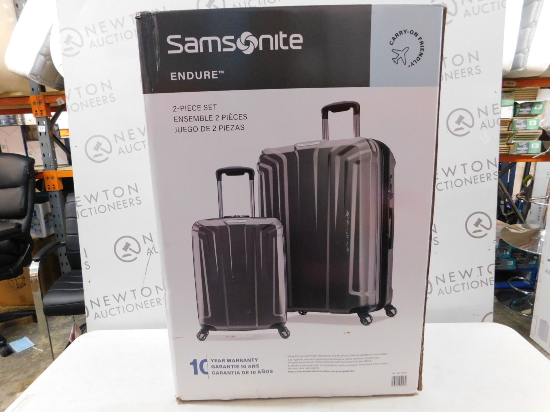 1 BOXED SAMSONITE ENDURE LARGE LUGGAGE RRP Â£199 (LARGE CASE ONLY, CRACKED)