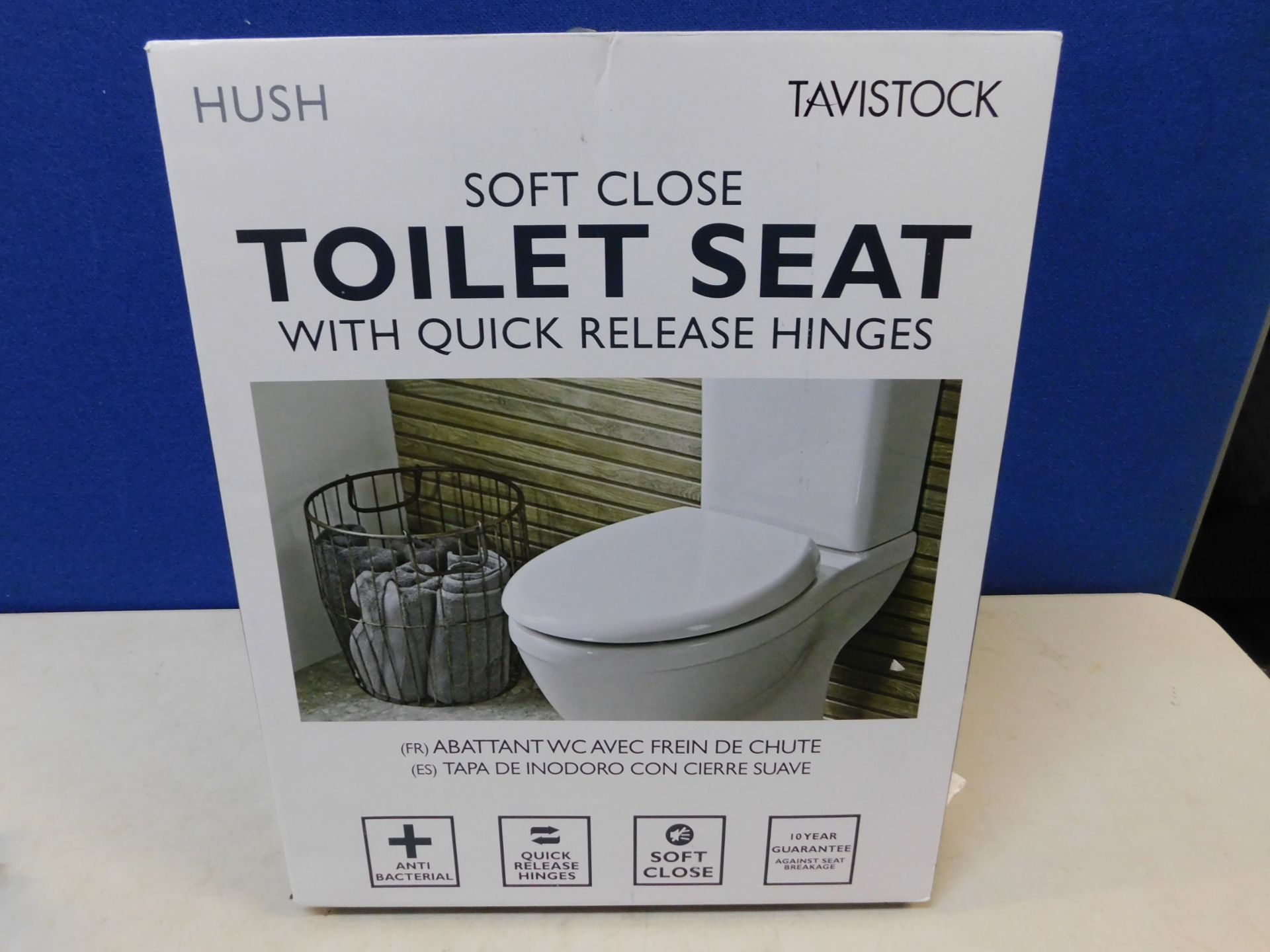 1 BOXED TAVISTOCK HUSH SOFT CLOSE QUICK RELEASE TOILET SEAT RRP Â£39.99