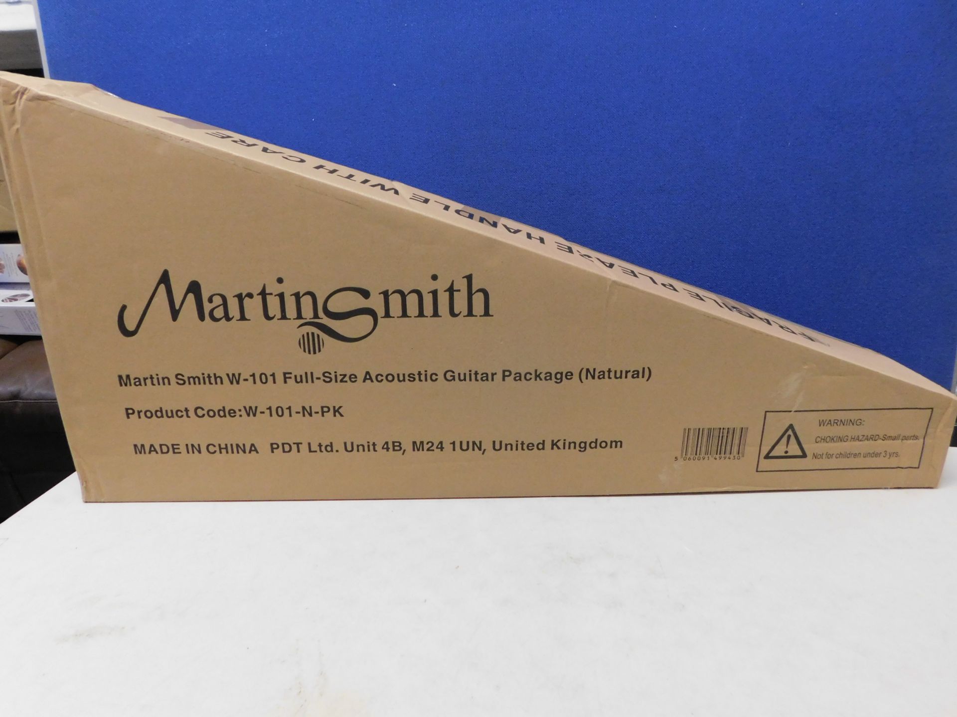 1 BOXED MARTIN SMITH W-101-N-PK ACOUSTIC GUITAR RRP Â£69