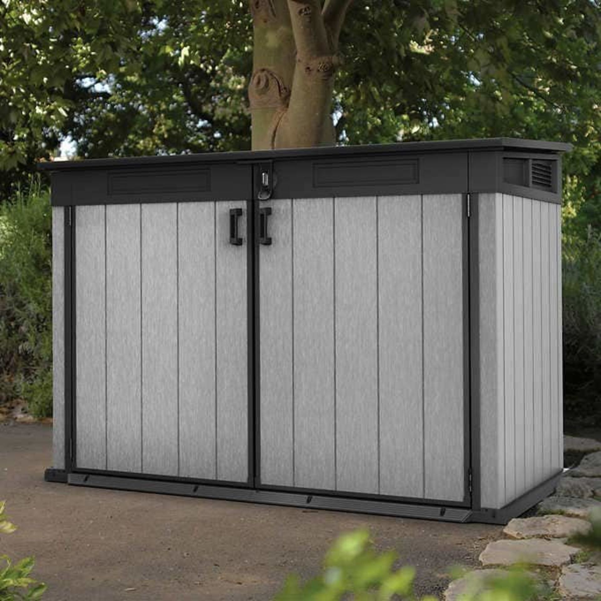 1 KETER GRANDE STORE 6FT 3" X 3FT 7" (1.9M X 1.1M) OUTDOOR PLASTIC GARDEN STORAGE SHED RRP Â£399 (