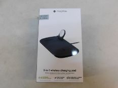 1 BOXED MOPHIE 3-IN-1 WIRELESS CHARGING PAD RRP Â£129.99