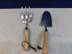 1 SET OF KENT AND STOVE GARDENING TOOLS RRP Â£14.99