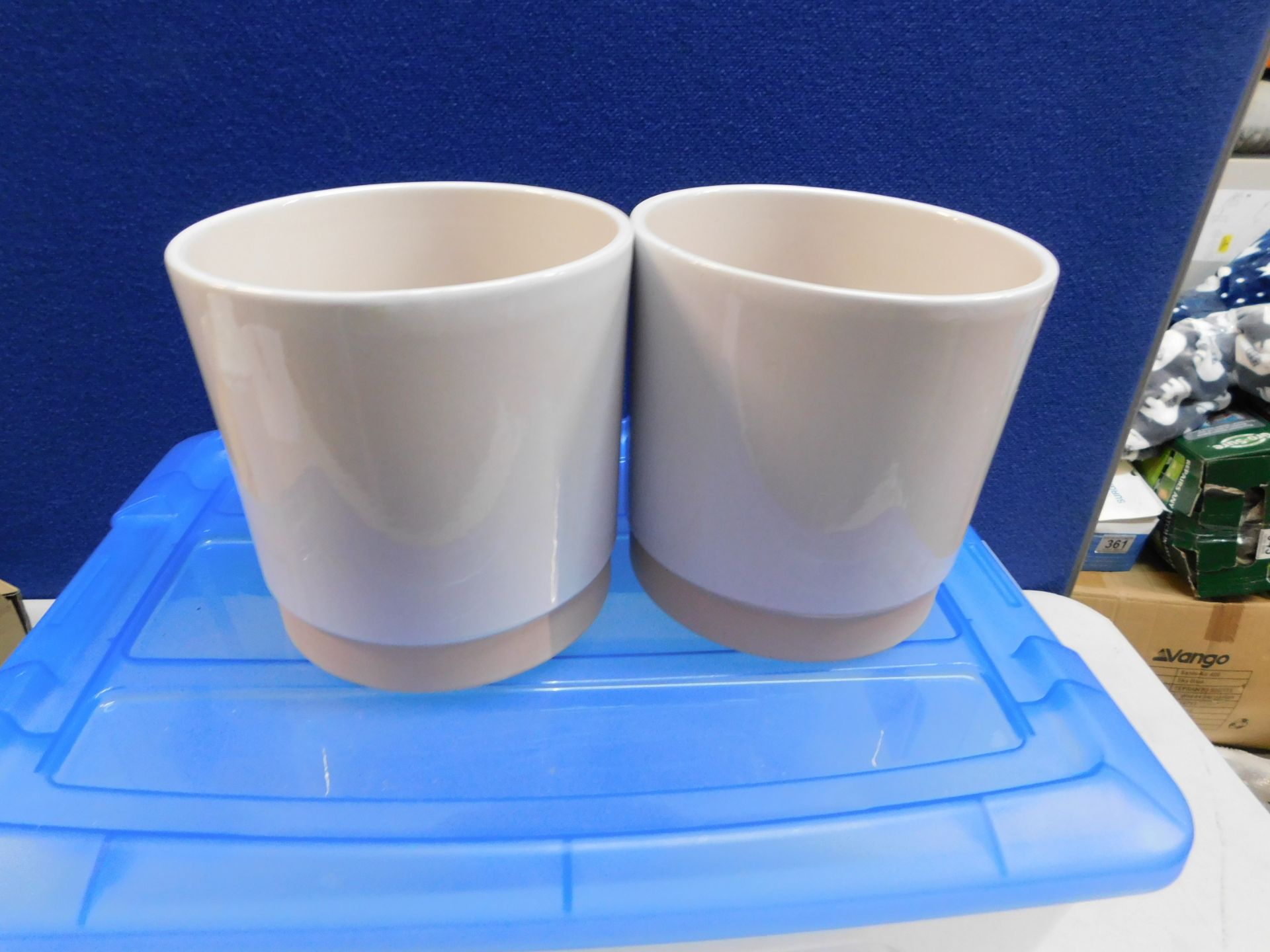 1 SET OF 2 SMALL PLANTERS RRP Â£19
