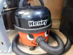 1 NUMATIC HENRY MICRO VACUUM CLEANER RRP Â£199.99