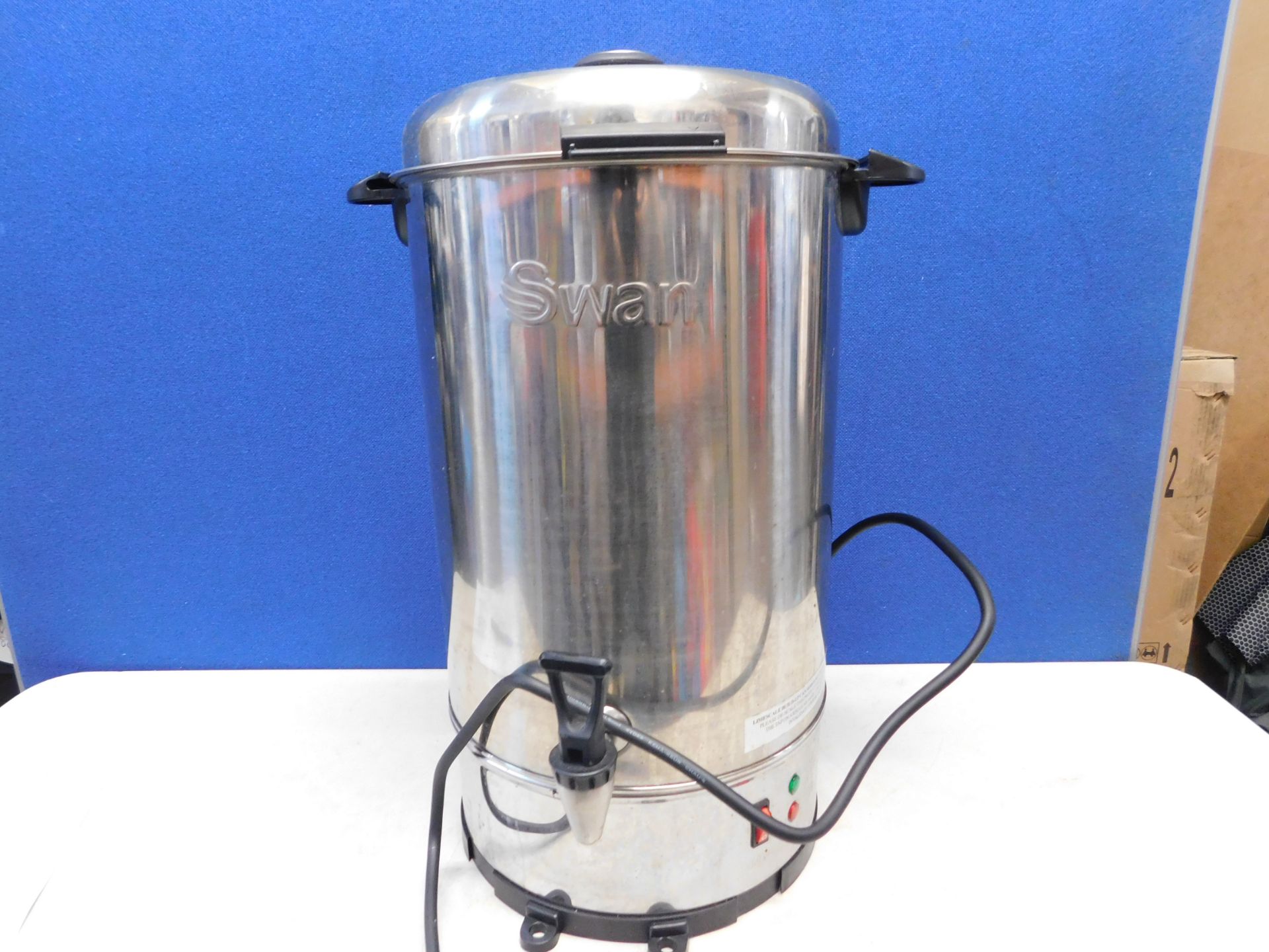 1 SWU20L SWAN 2.2KW 20L CATERING URN WITH 80 CUP CAPACITY RRP Â£119