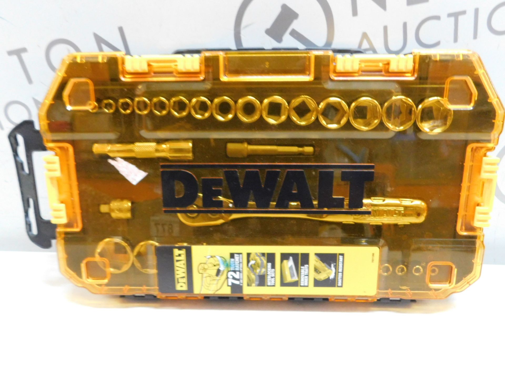 1 DEWALT 72 PIECE TOOTH RATCHET SET RRP Â£99.99