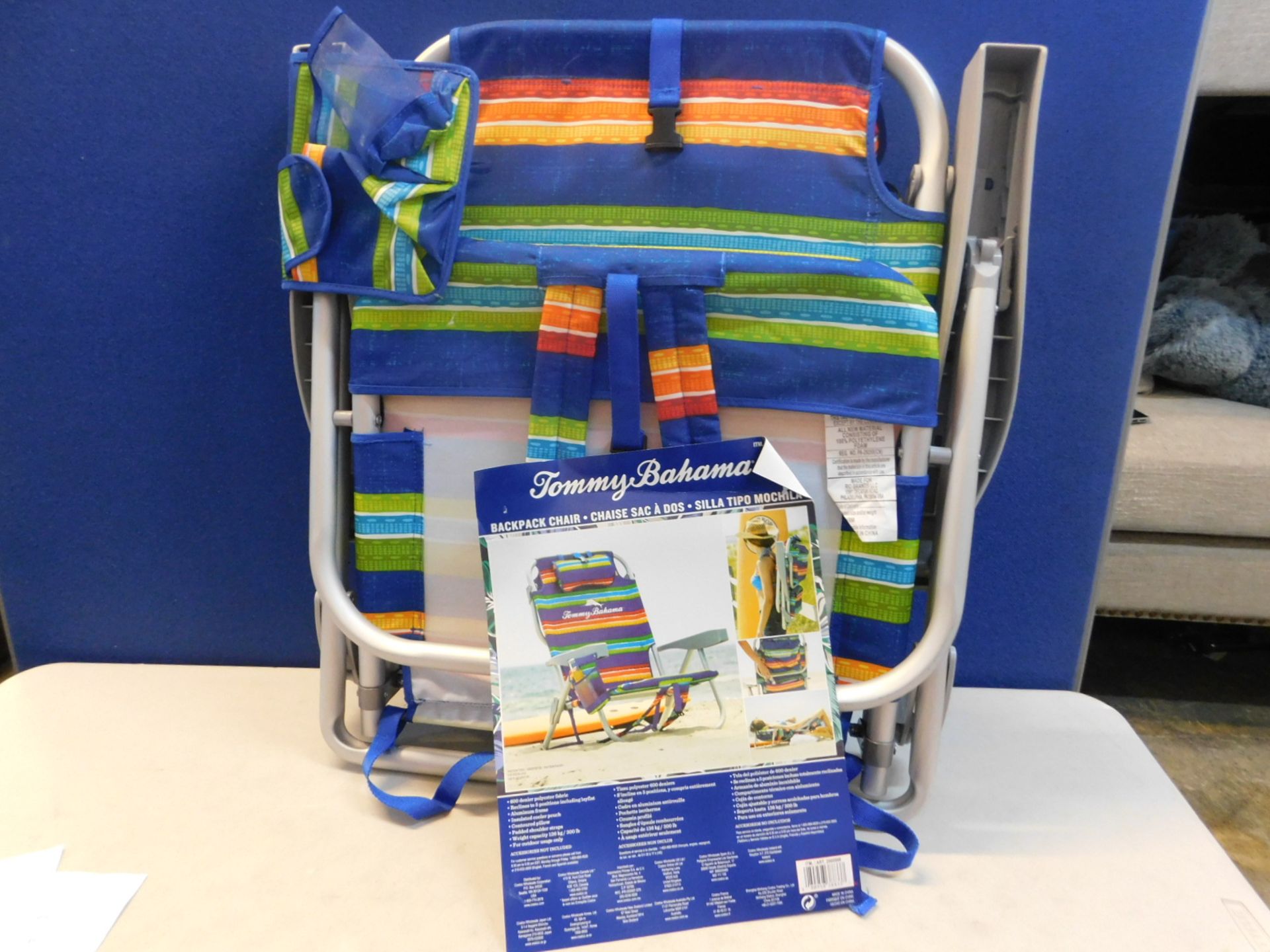 1 TOMMY BAHAMA KIDS BACKPACK BEACH CHAIR WITH CUP HOLDER RRP Â£44.99