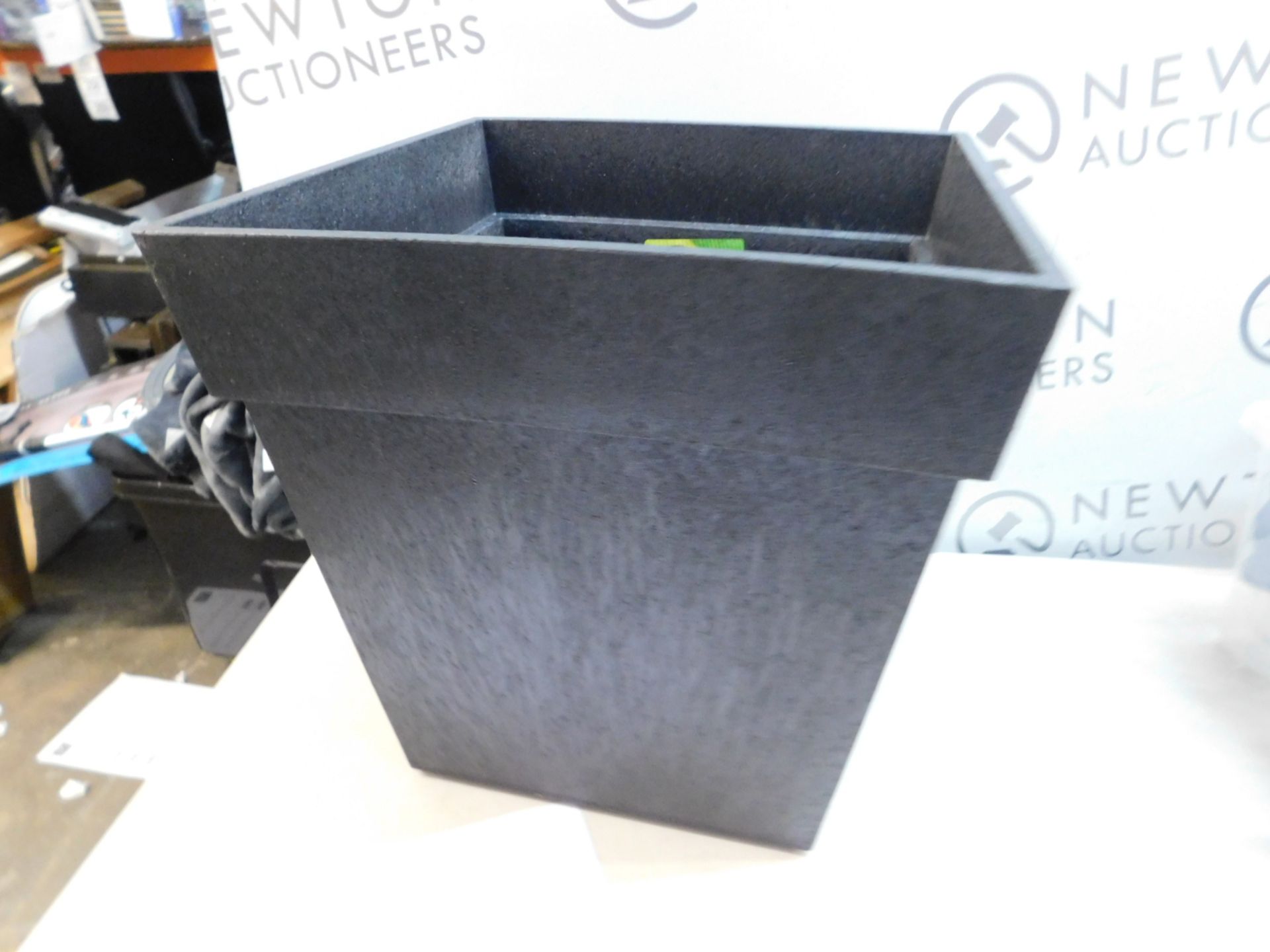 1 VITAE SONATA SLATE EFFECT PLANTER RRP Â£19