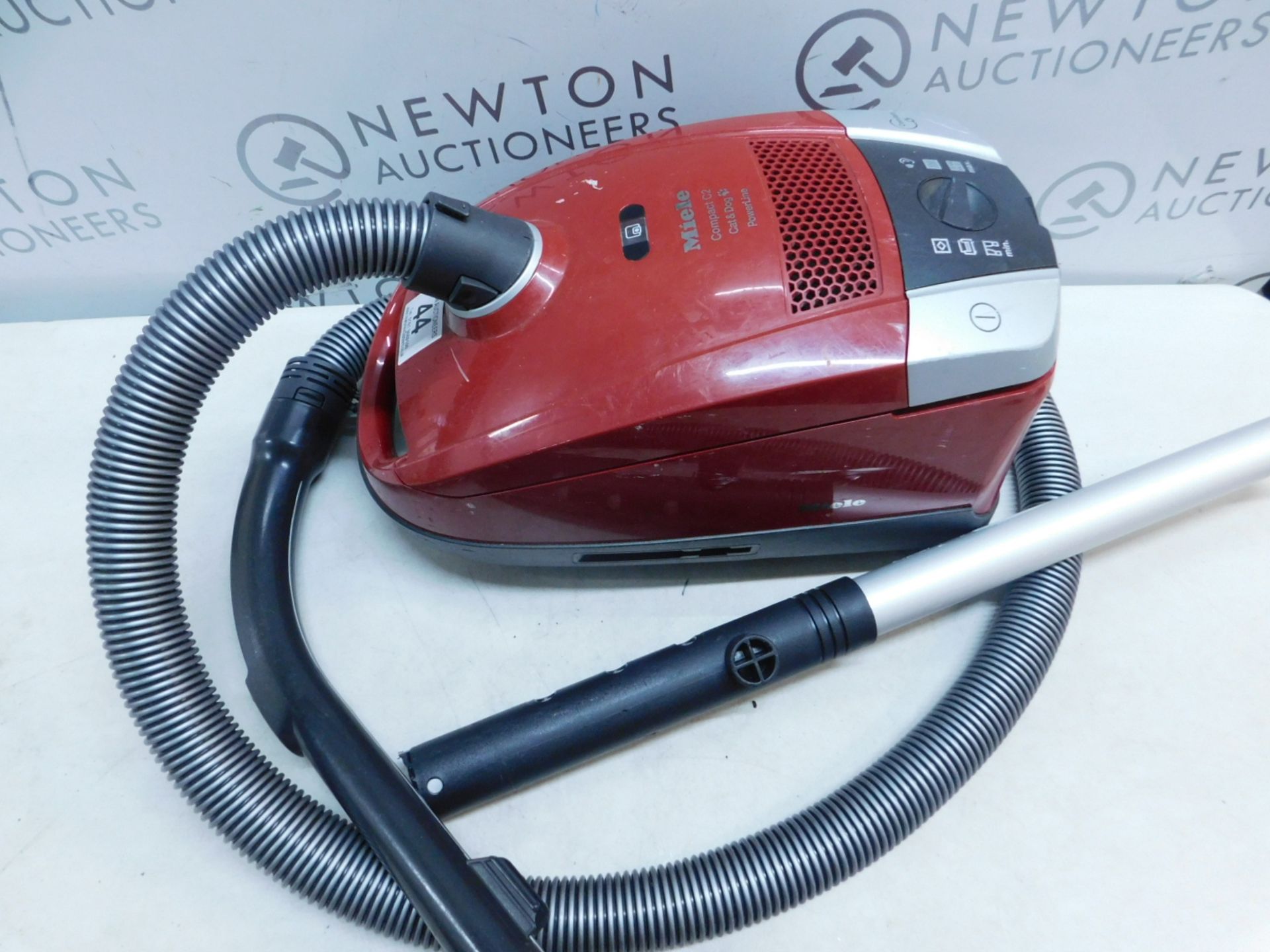 1 MIELE POWERLINE COMPLETE C2 CYLINDER VACUUM CLEANER RRP Â£129.9