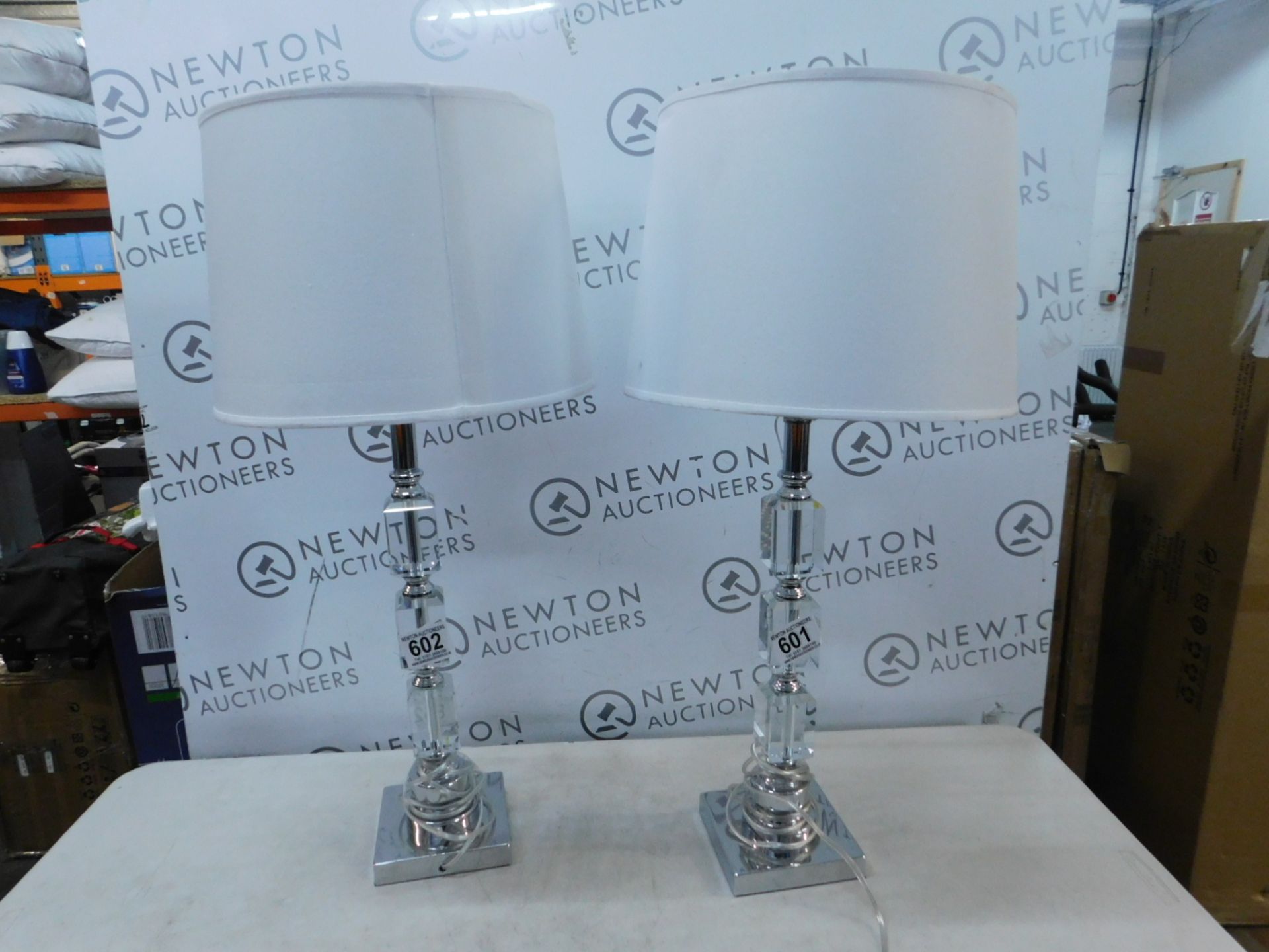 1 PAIR OF SYDNEE CRYSTAL CUBE TABLE LAMPS RRP Â£49