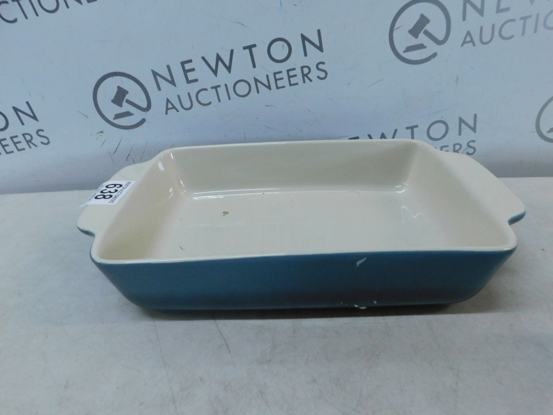 1 CROCKPOT STONEWARE OVEN DISH RRP Â£34.99