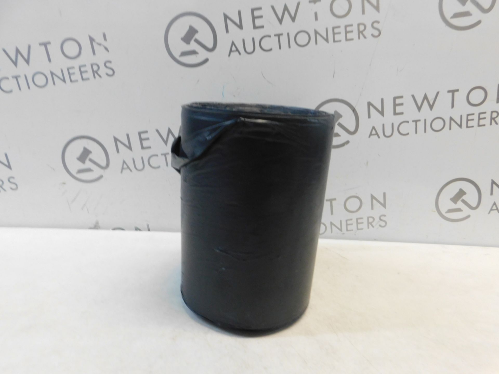 1 ROLL OF LARGE BLACK KITCHEN BIN BAGS RRP Â£9.99