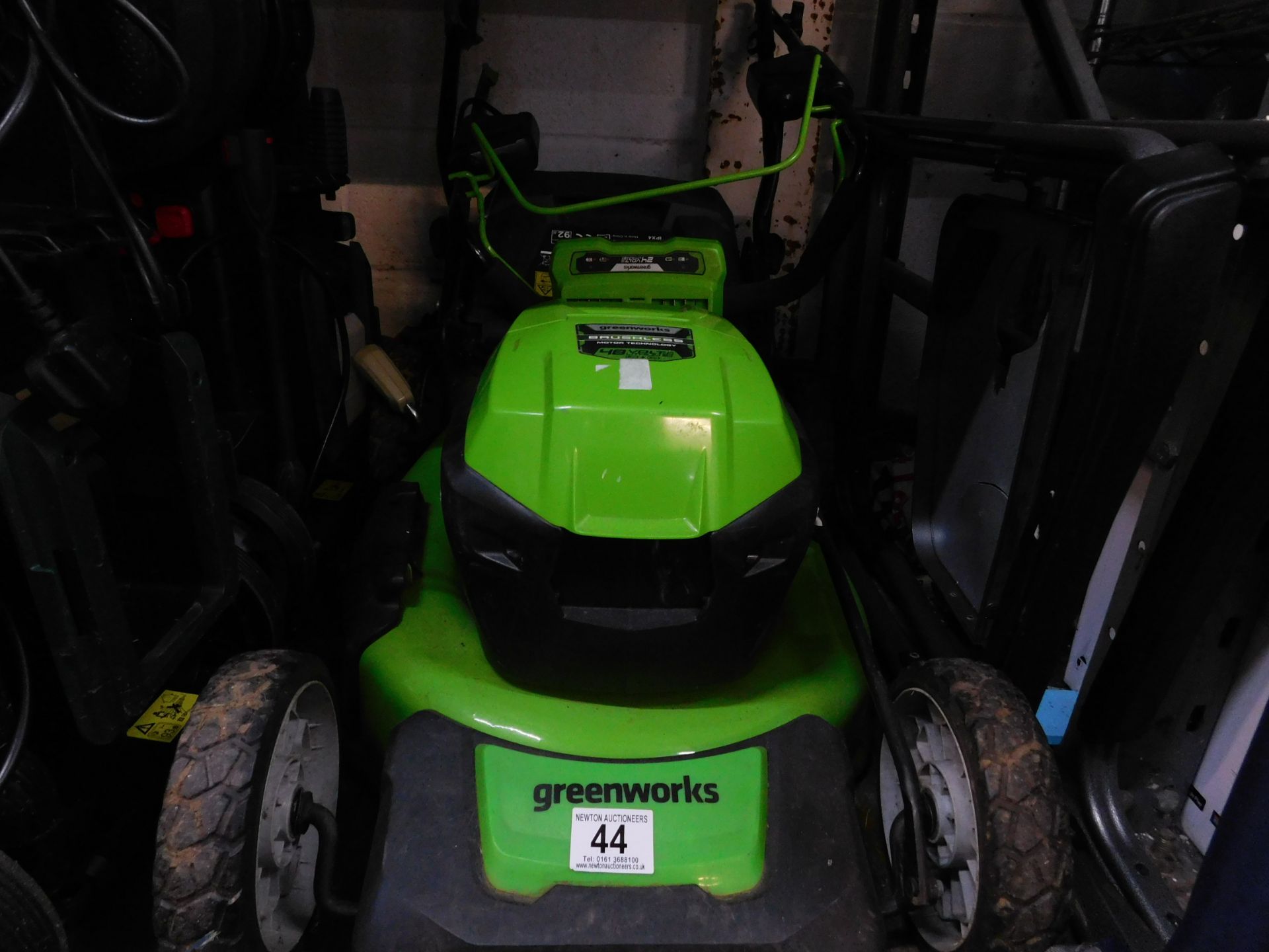 1 GREENWORKS 48V CORDLESS 46CM SELF PROPELLED LAWN MOWER RRP Â£429.99