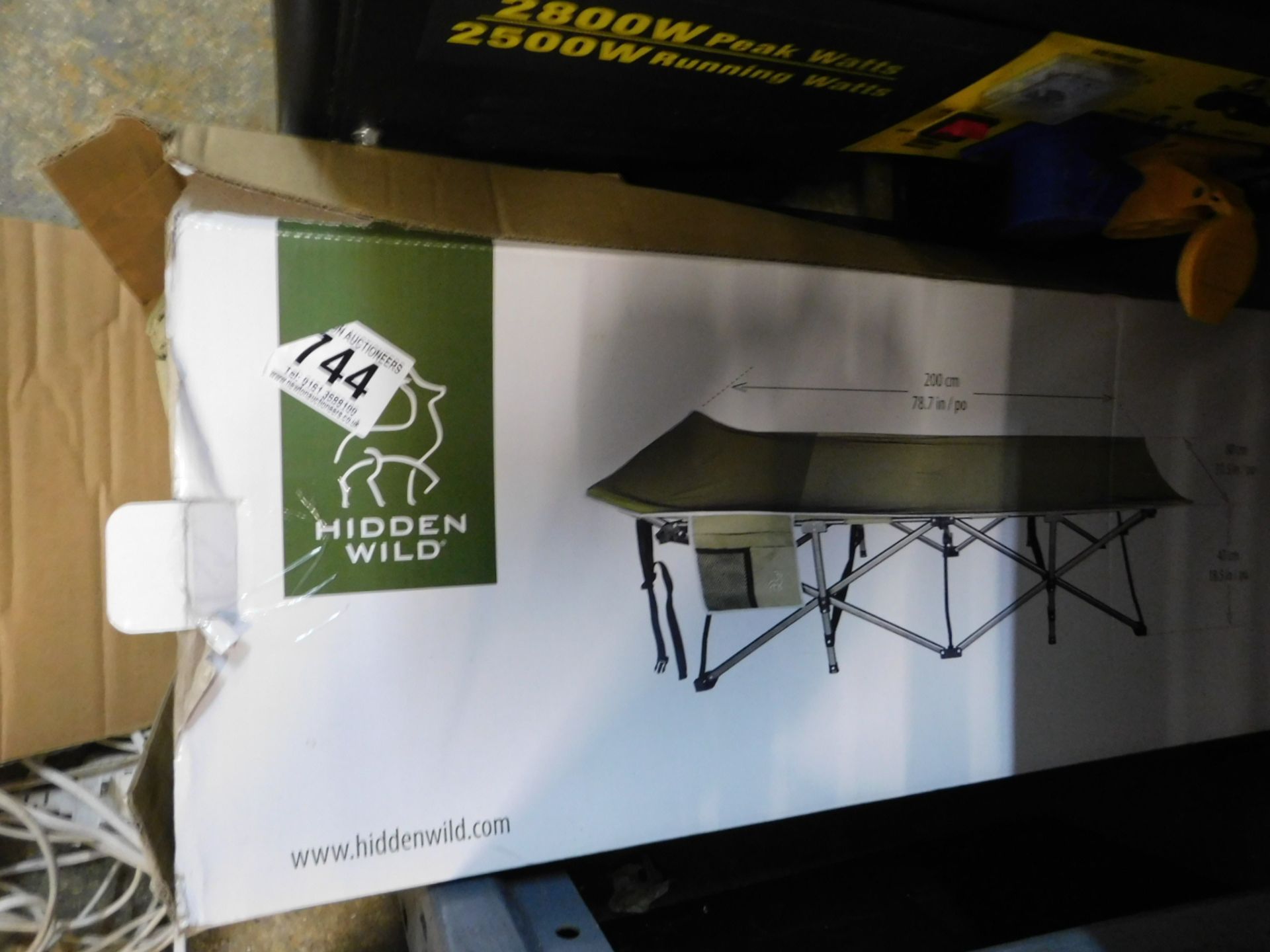 1 BOXED HIDDEN WILD XL FOLDING CAMPN COT RRP Â£149.99