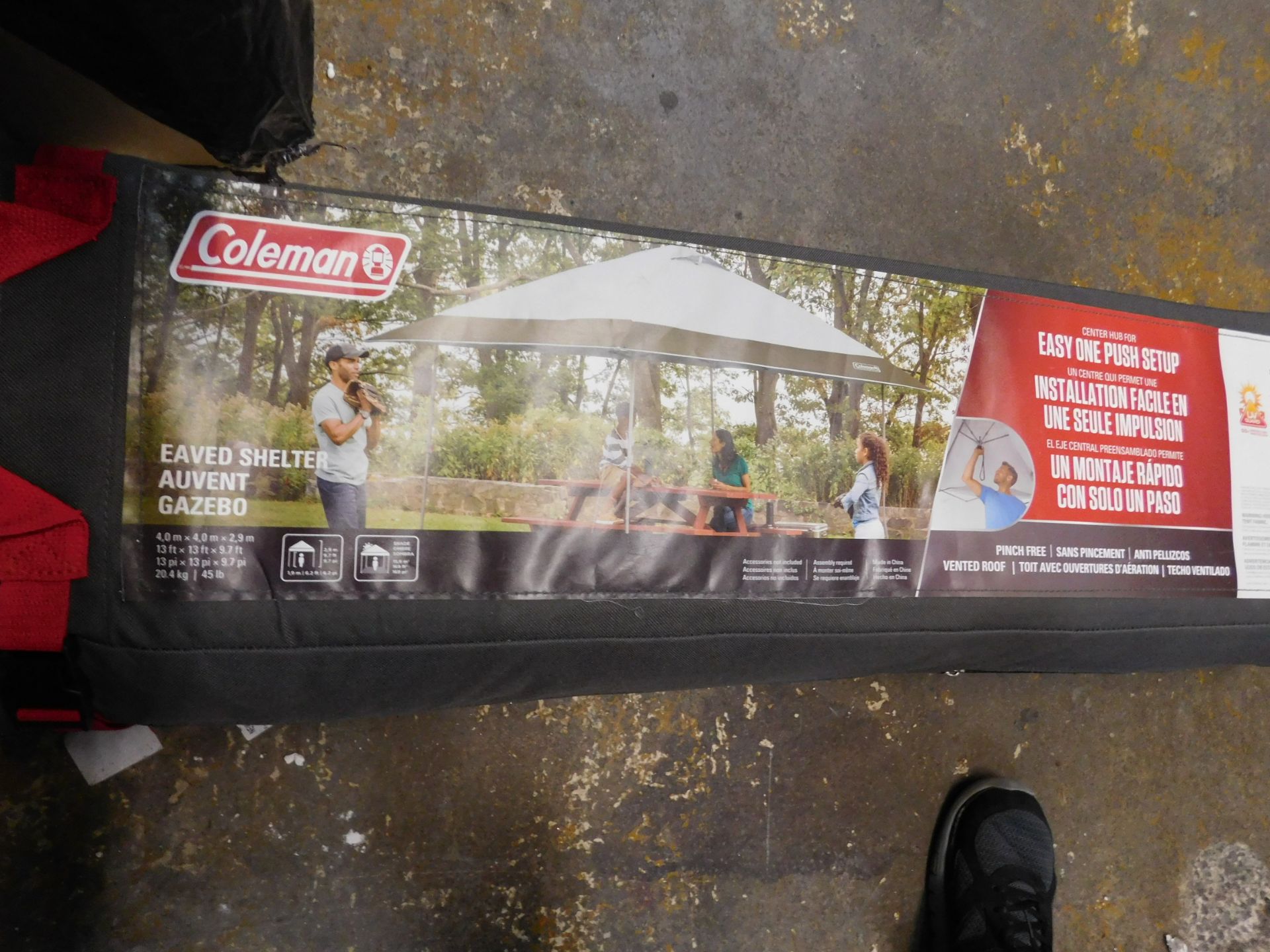 1 BAGGED COLEMAN 13 X 13FT (3.9 X 3.9M) INSTANT EAVED SHELTER RRP Â£199