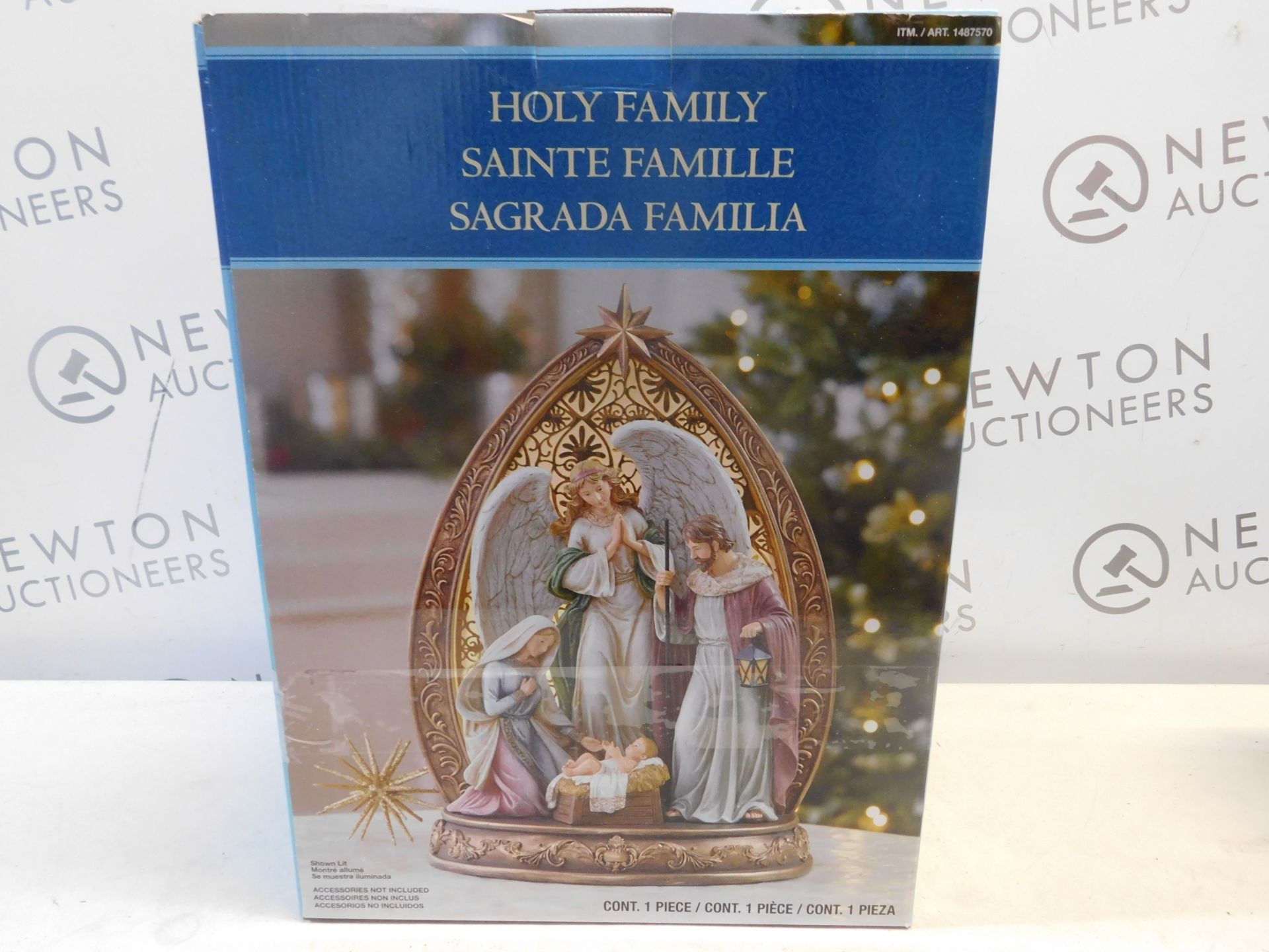 1 BOXED 15 INCH (39.1CM) HOLY FAMILY TABLE TOP DECORATION WITH LED LIGHTS RRP Â£64.99