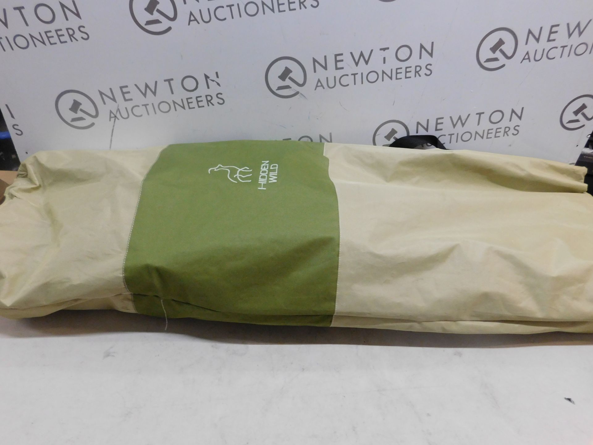 1 BAGGED HIDDEN WILD XL FOLDING CAMPN COT RRP Â£149.99