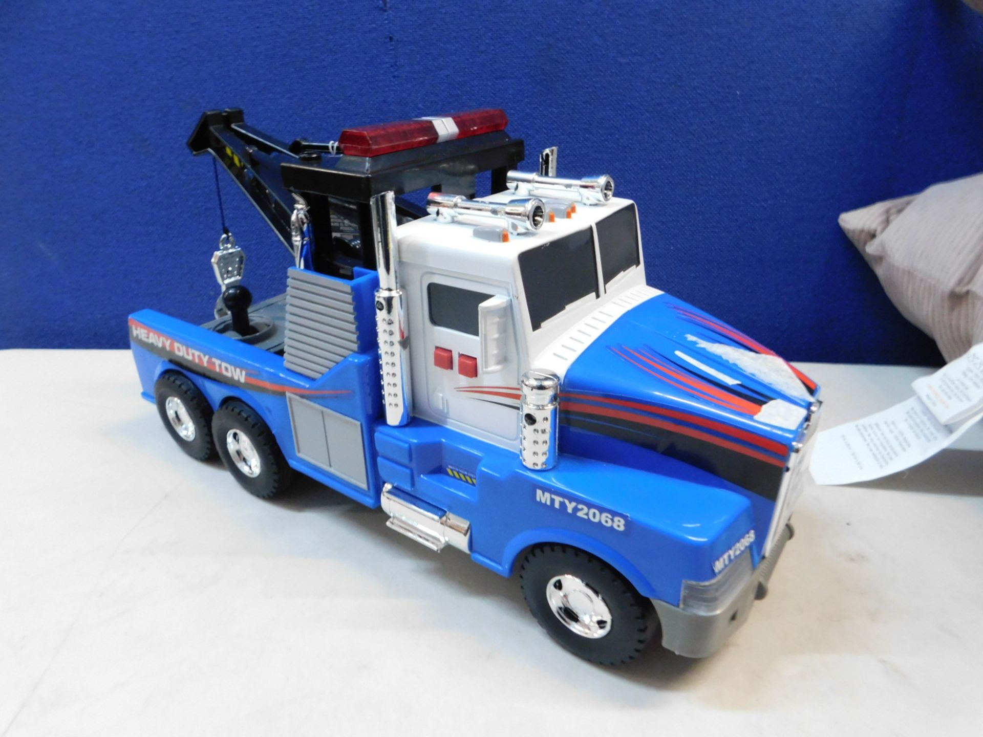 1 TONKA MIGHTY POLICE CAR RRP Â£39.99