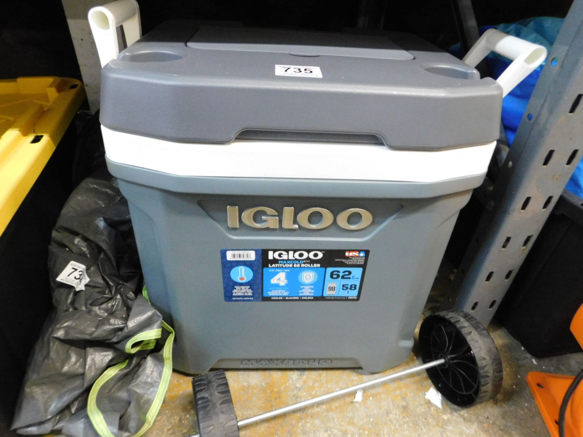 1 IGLOO ROLLING COOLER BOX (98 CAN) RRP Â£149