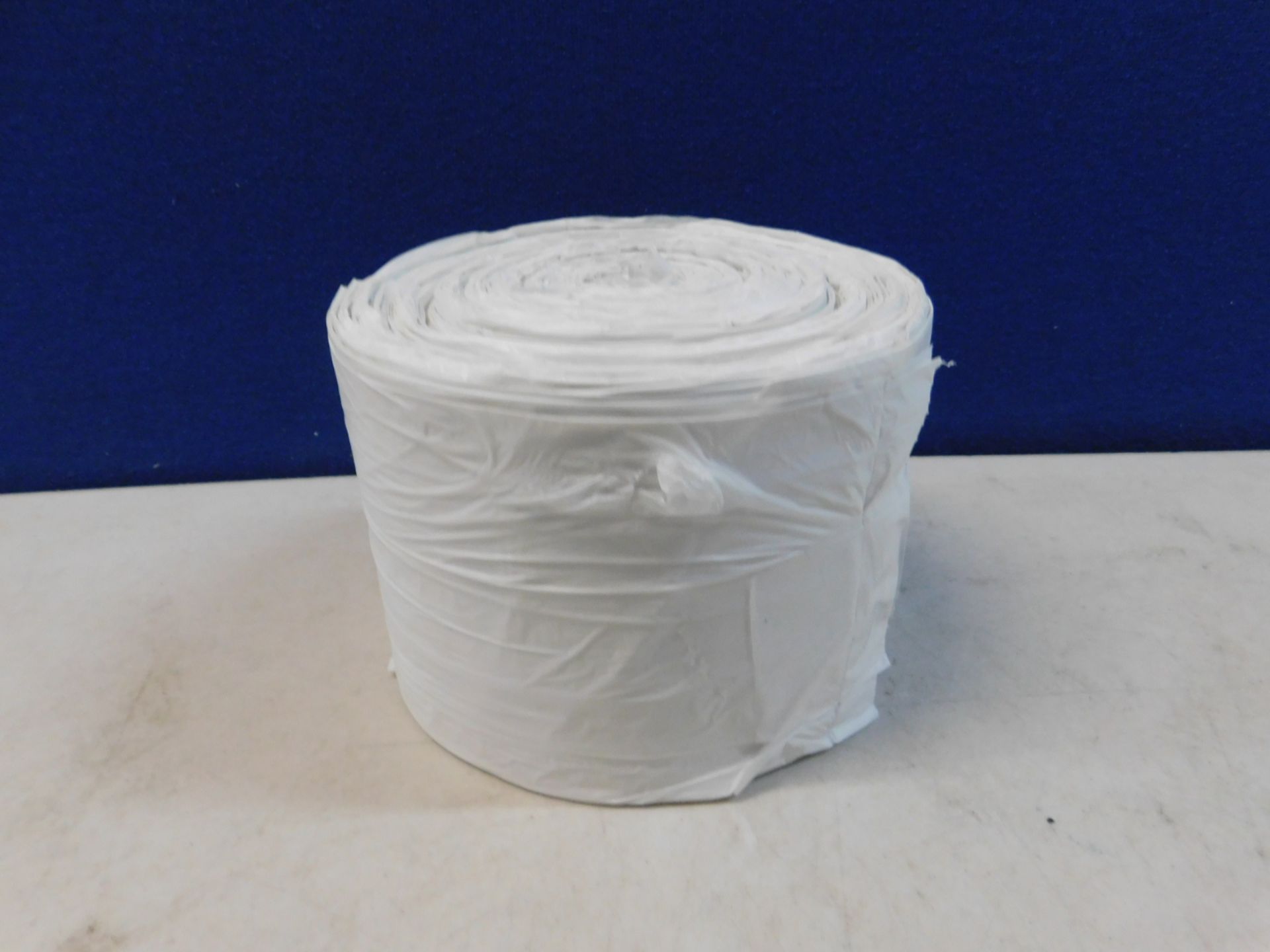 1 ROLL OF WHITE KITCHEN BIN BAGS RRP Â£6.99