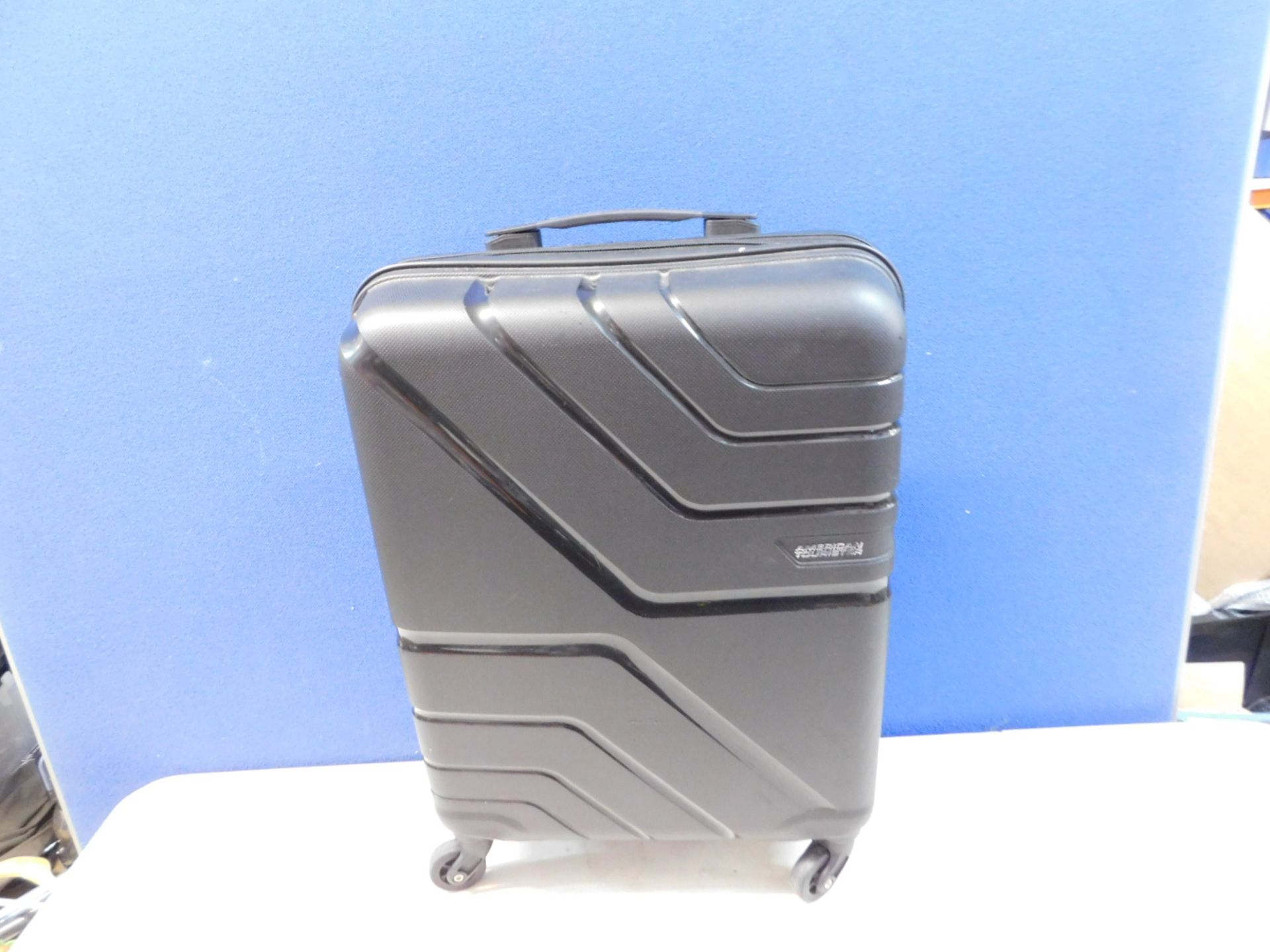 1 AMERICAN TOURISTER BLACK HARDSIDE PROTECTION HAND LUGGAGE RRP Â£99