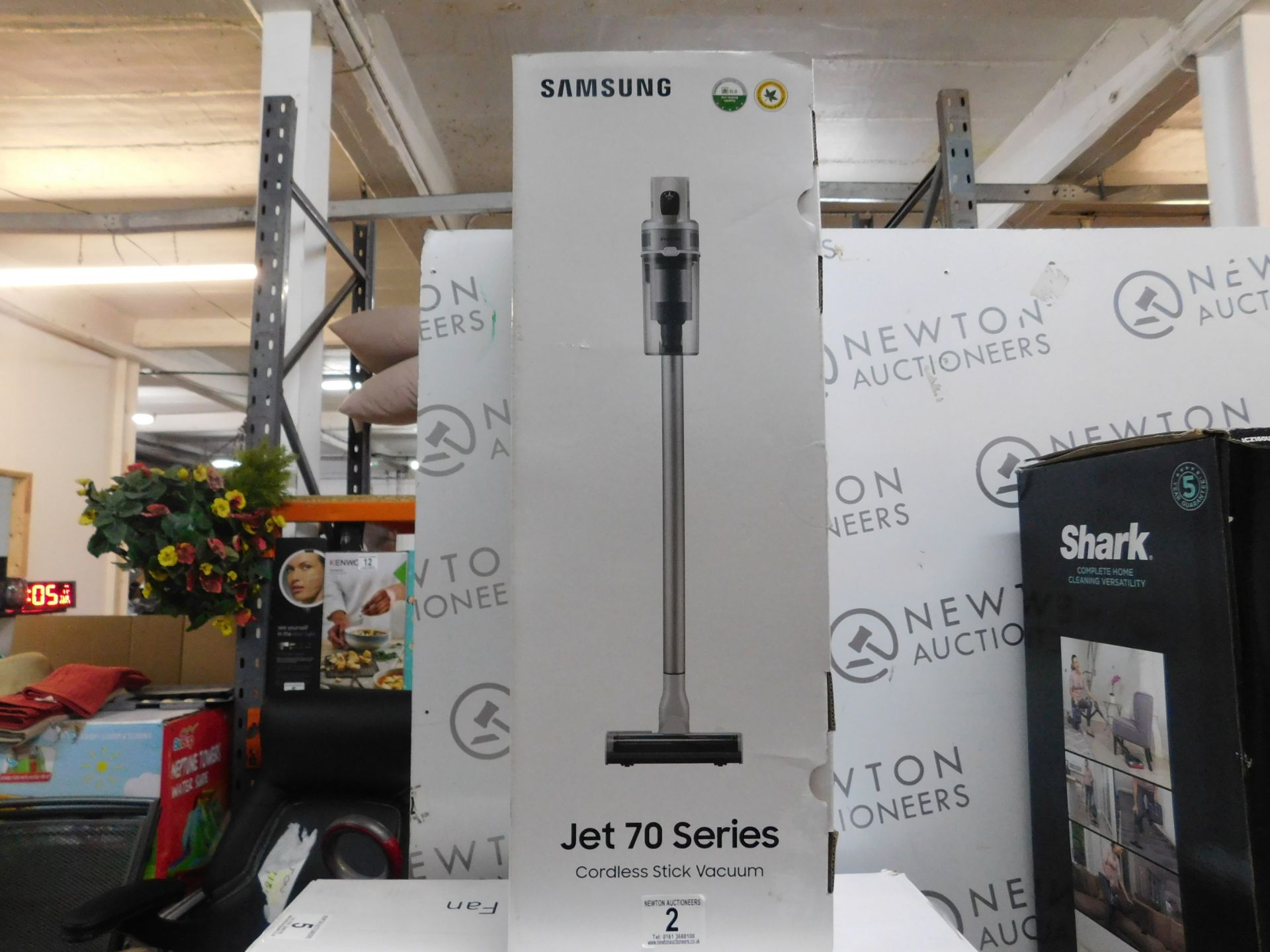 1 BOXED SAMSUNG JET 70 PET CORDLESS VACUUM CLEANER WITH BATTERY AND CHARGER RRP Â£399 (LIKE NEW)