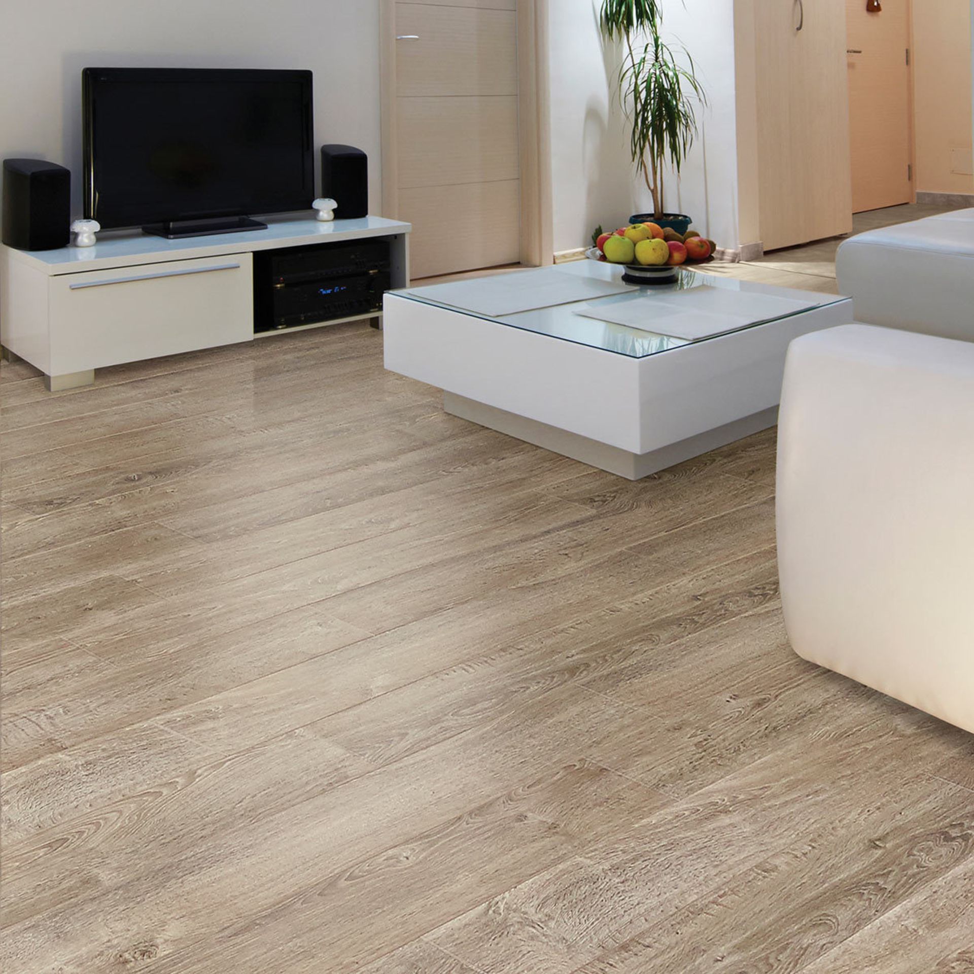 1 BOXED GOLDEN SELECT LAMINATE FLOORING IN PROVIDENCE GREY (COVERS APPROXIMATELY 1.162m2 PER BOX)