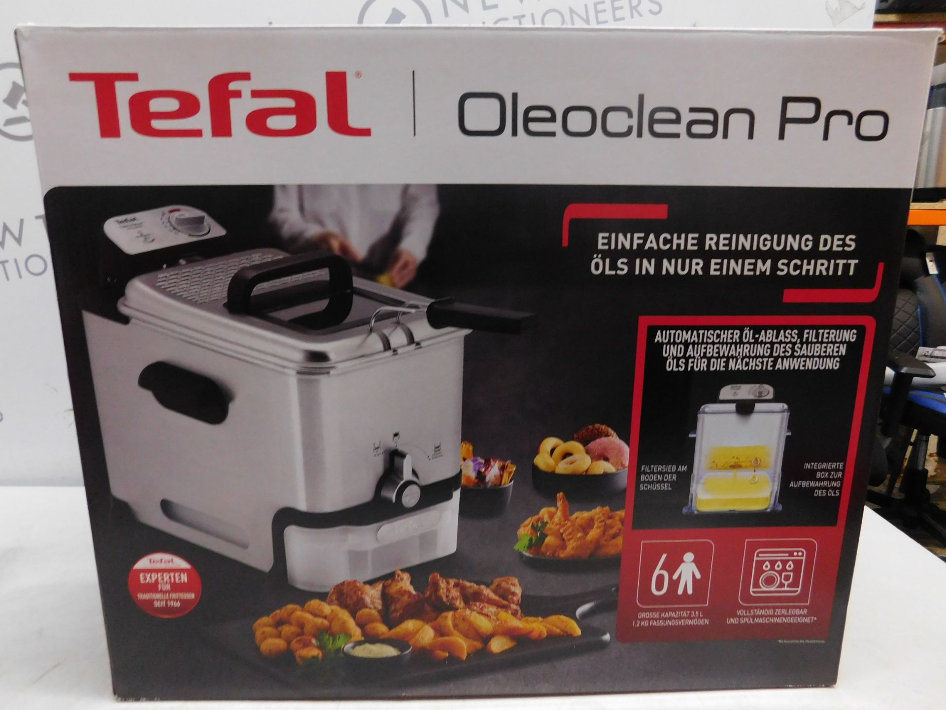 1 BOXED TEFAL OLEOCLEAN PRO DEEP FRYER RRP Â£129.99