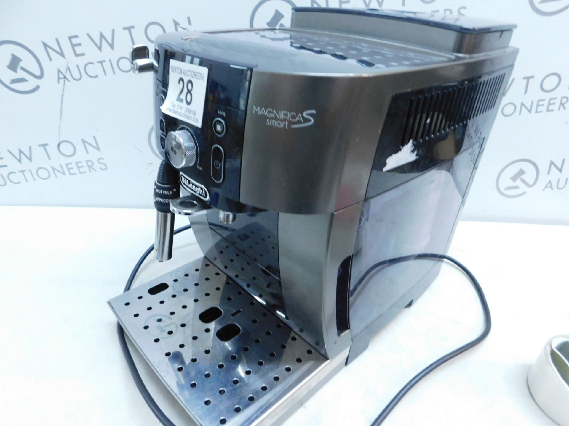 1 DELONGHI MAGNIFICA ECAM250.33.TB SMART BEAN TO CUP COFFEE MACHINE RRP Â£449