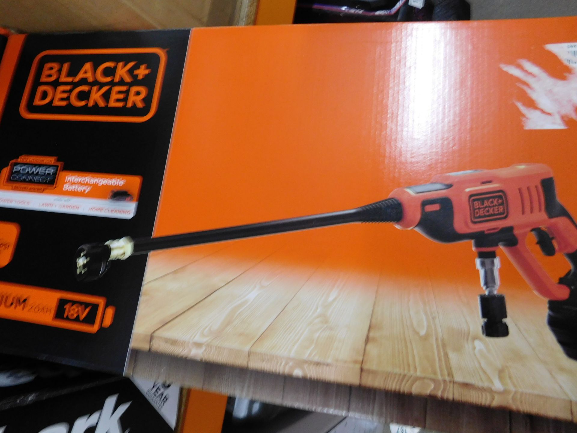 1 BOXED BLACK AND DECKER 18V 2AH 24 BAR LI-ION CORDLESS PRESSURE WASHER / POWER CLEANER RRP Â£129.