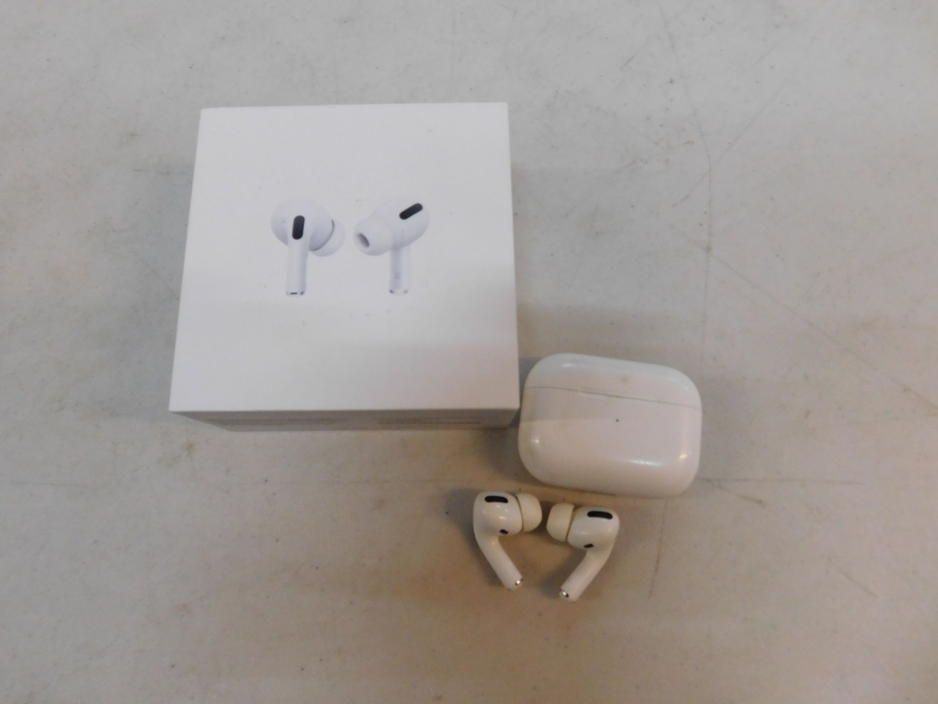 1 BOXED PAIR OF APPLE AIRPODS PRO BLUETOOTH EARPHONES WITH WIRELESS CHARGING CASE RRP Â£249.99 (