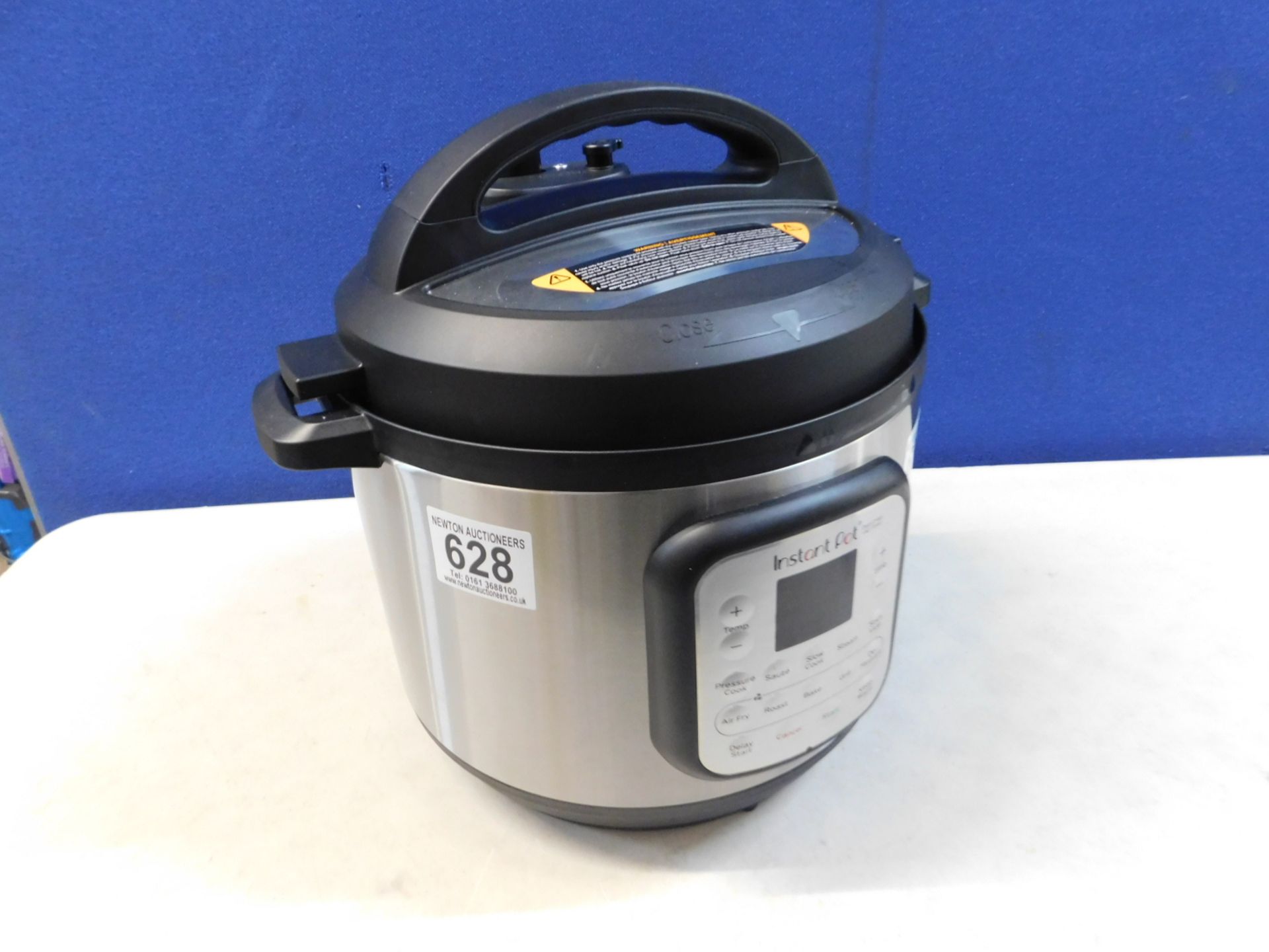 1 INSTANT POT GOURMET CRISP 11-IN-1, 7.6L PRESSURE COOKER & AIRFRYER RRP Â£199