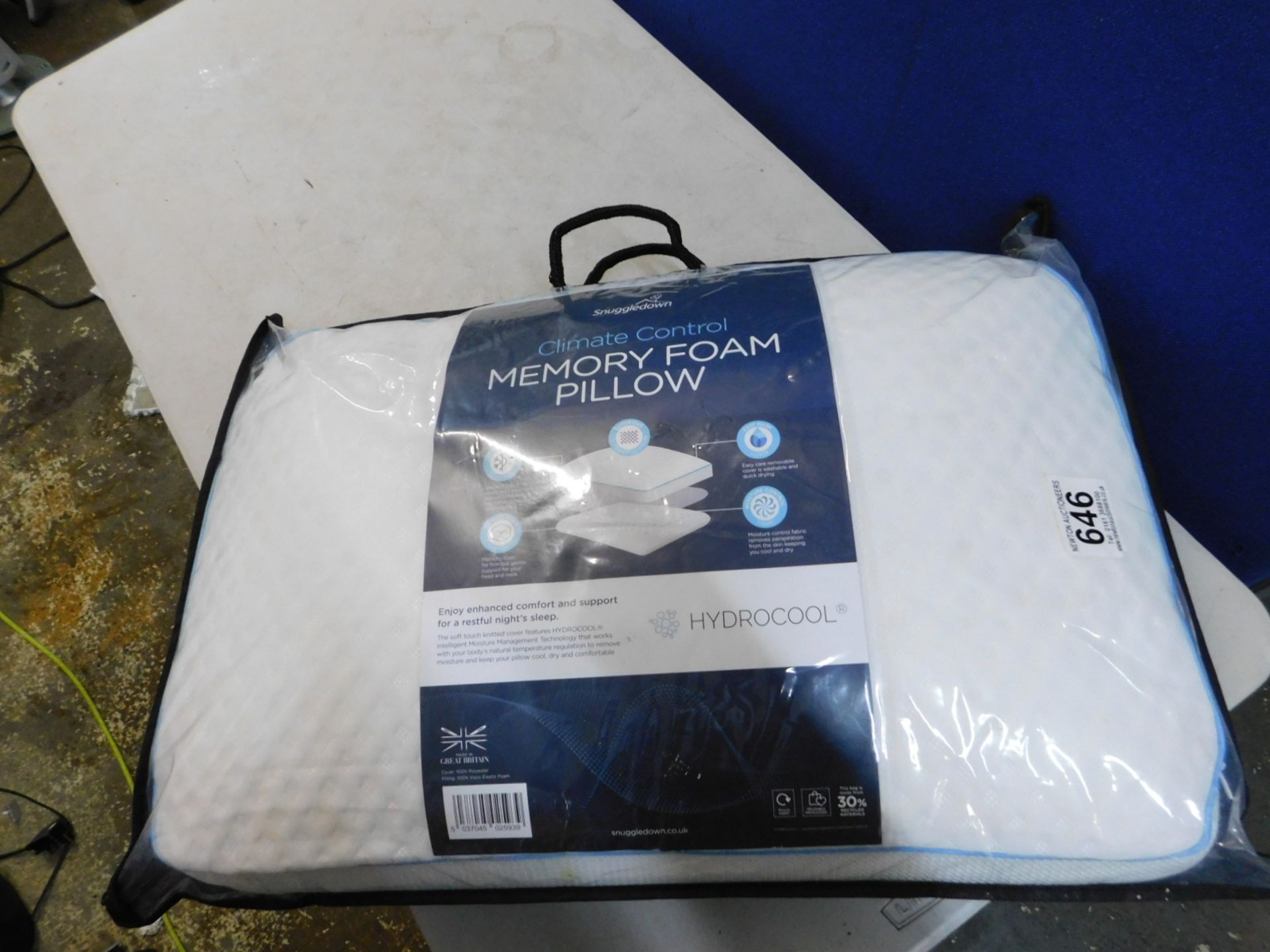 1 BAGGED SNUGGLEDOWN BLISS COOL TOUCH MEMORY FOAM PILLOW RRP Â£39.99